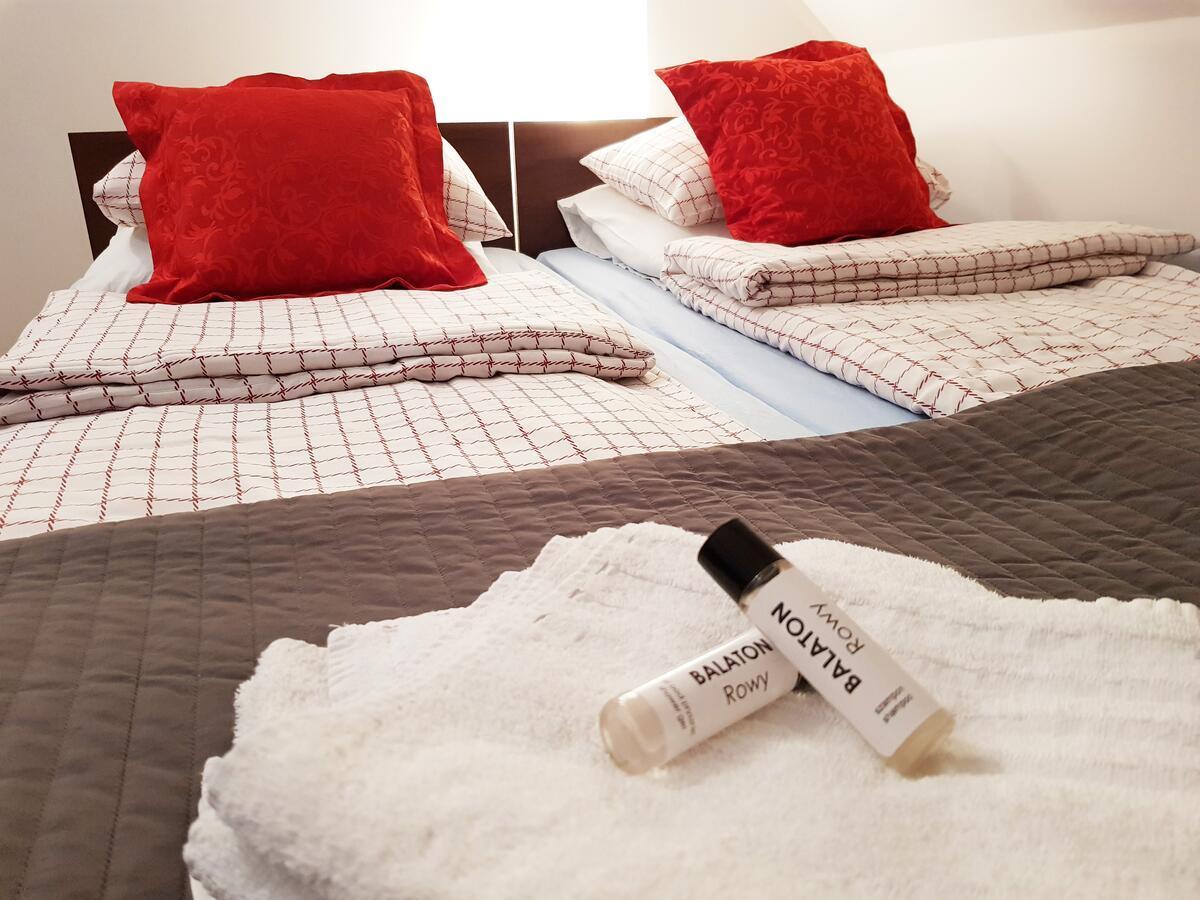 Bed and Breakfast Balaton Rowy Ровы Экстерьер фото